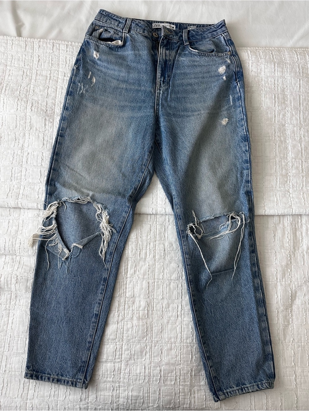 Zara Distressed Blue Jeans
